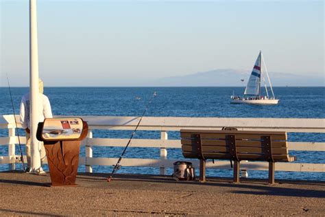 Santa Cruz Wharf - Pier Fishing in California