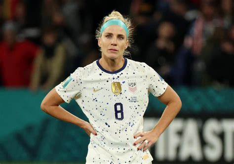 Julie Ertz appears to announce USWNT retirement after Women's World Cup ...