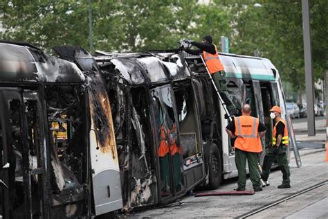 Protests in France: Several transport lines closed, events canceled