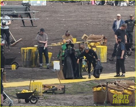 'Wicked' Set Photos Show Cynthia Erivo & Her Stunt Double Flying as ...