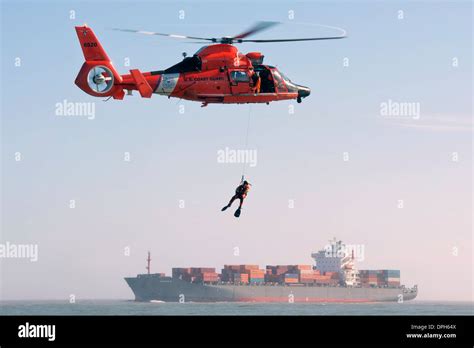 Coast Guard Rescue Swimmer Stock Photos & Coast Guard Rescue Swimmer ...