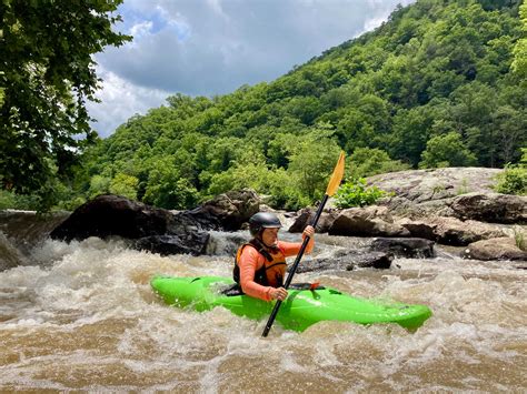 Whitewater Kayak - Fundamentals of Creeking (Class 3/4)