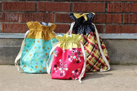 Lined Drawstring Bag Pattern (PDF Download) | Drawstring bag pattern, Patchwork bags, Bag pattern