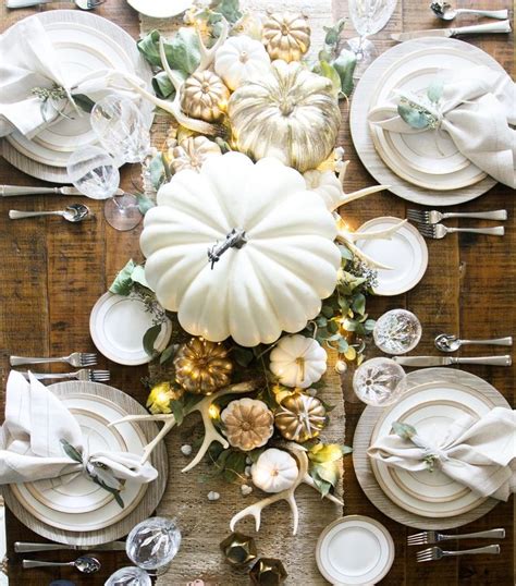 25 Best Thanksgiving Decorations - Stylish Thanksgiving Decor Ideas