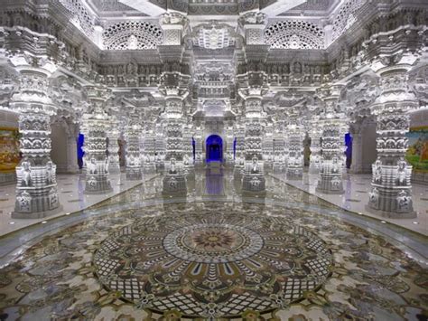 Largest Hindu Temple in USA: BAPS Swaminarayan Akshardham Finally Inaugurates