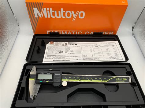 Mitutoyo 500-196-30 0-6" AOS Absolute Digimatic Caliper