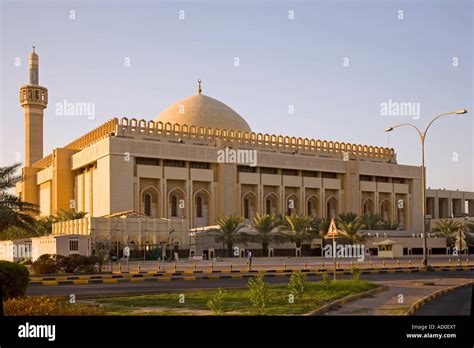 Grand Mosque Kuwait Stock Photo - Alamy