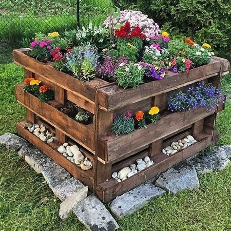 15 of the Best DIY Garden Pallet Project Ideas - Organize With Sandy