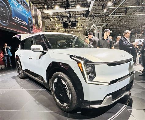 All-Electric 2024 Kia EV9 Introduced at the New York Auto Show ...