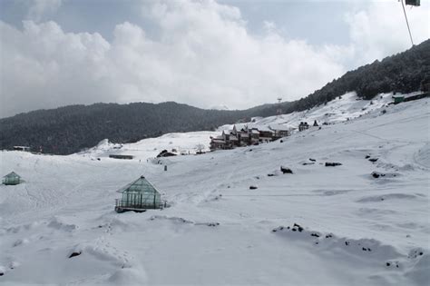 How to Reach Auli, Weather in Auli, Place to stay in Auli, Snowfall in Auli, Temperature in Auli ...