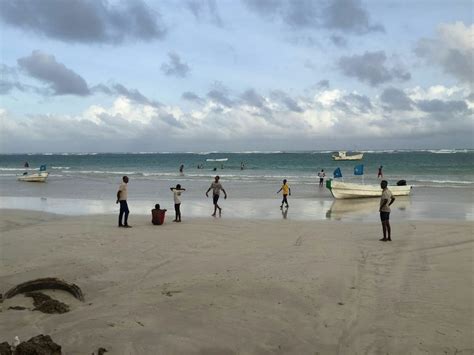 Lido beach- Heart of Mogadishu | Lido beach, Beach heart, Mogadishu