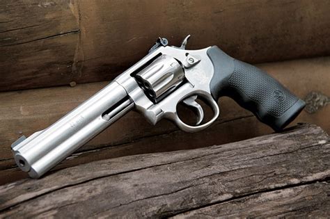 Smith & Wesson Model 648 Revolver Review - Handguns