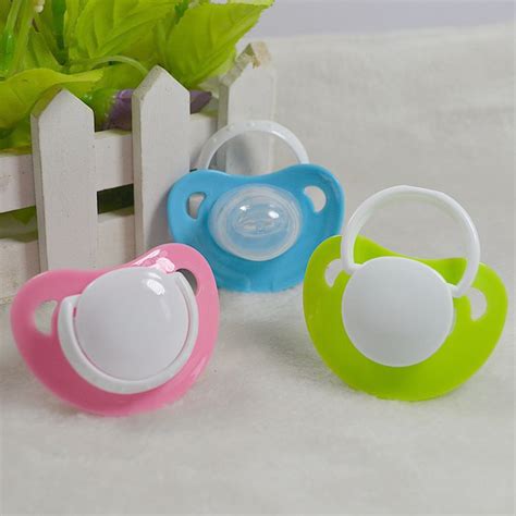 2020 Cute Heart Shape High Quality New Safety Infant Silicone Pacifier Hot Funny Dummy Dummies ...