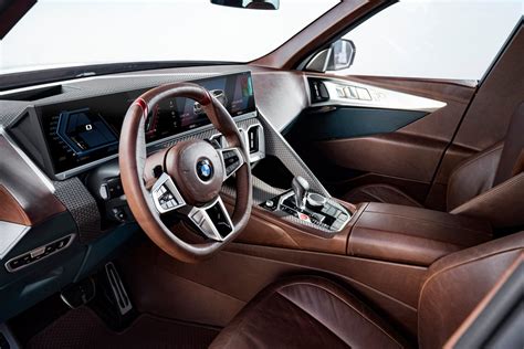 2024 BMW XM pictures