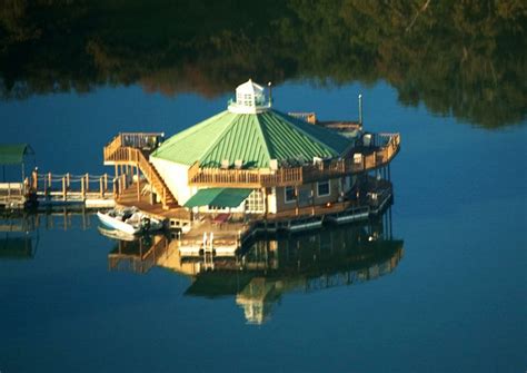 Lake Murray Floating Cabins | TravelOK.com - Oklahoma's Official Travel ...