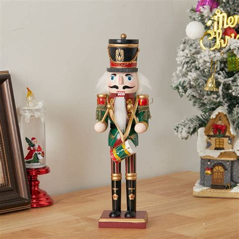 Best Christmas Nutcrackers: Christmas Nutcracker Decorations 2022 ...