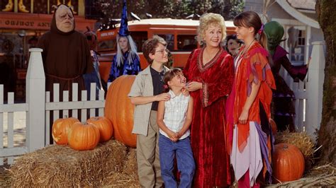 Halloweentown - Movies on Google Play