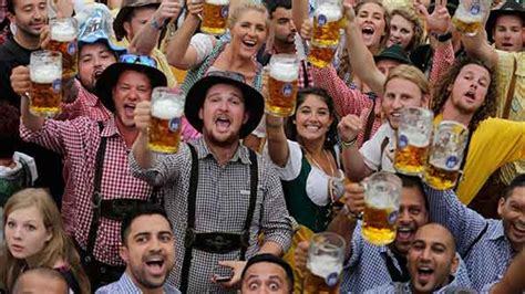 Oktoberfest opens in Munich, Germany | KABC7 Photos and Slideshows - ABC7 Los Angeles