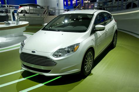 Ford Focus EV Detroit (2011) - picture 2 of 2