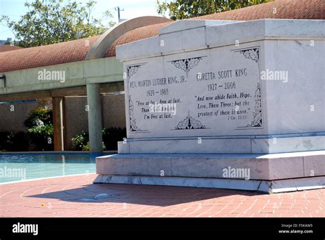 Martin Luther King Jr. Grave Stock Photo - Alamy