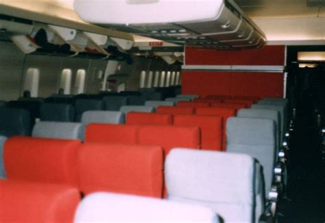 TWA 747 cabin in 2022 | Airline interiors, Aircraft interiors, Vintage aircraft