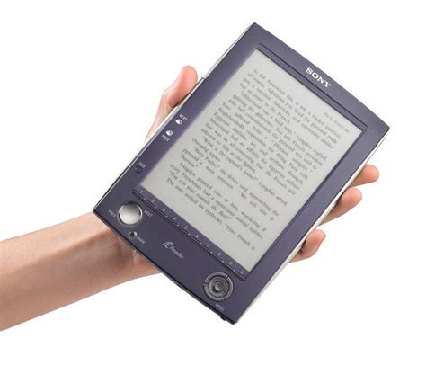 How To Choose The Perfect E-Reader For Travel (In-Depth Guide)