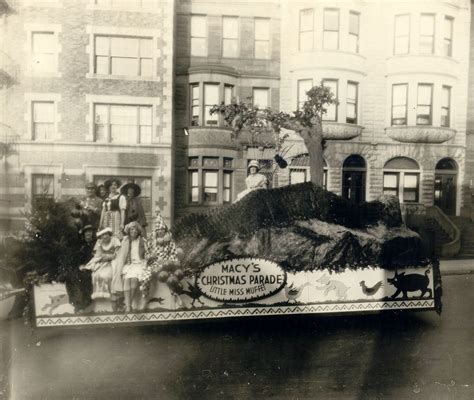 Check out the Macy's Thanksgiving Day Parade floats from 1924 to today | Thanksgiving day parade ...