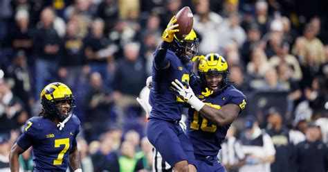 Michigan football: Will Johnson on who could start next to him