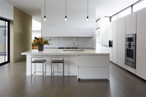 Cooking up a minimalist kitchen means different things to different ...