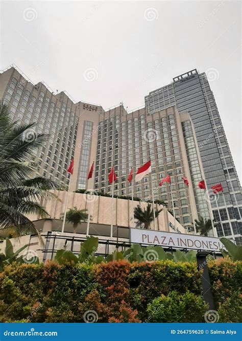 Building of Plaza Indonesia in Jakarta Editorial Image - Image of tower, wall: 264759620