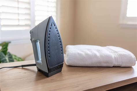 Got Wrinkles? How to Iron Clothes Without an Ironing Board - TrendRadars