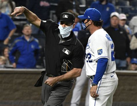 Royals' Brady Singer, Mike Matheny react to ejections by Angel Hernandez