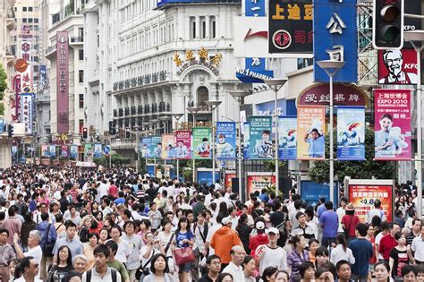 Shanghai plans to limit population to 25 million by 2035 - Earth.com