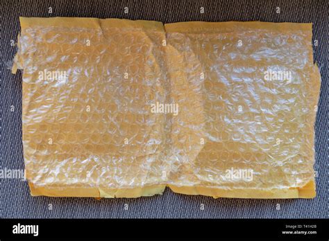 Bubble Wrap Plastic Material for Packing Fragile Items Stock Photo - Alamy