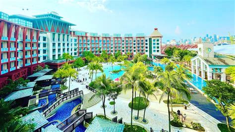 Walking tour Hard Rock Hotel Singapore Swimming Pool | Resort World Sentosa - YouTube