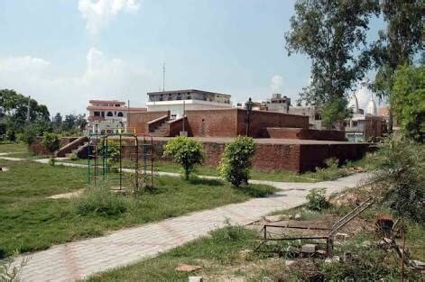 Tomb of Sultan Ibrahim Lodi – ASHA: Blast From The Past