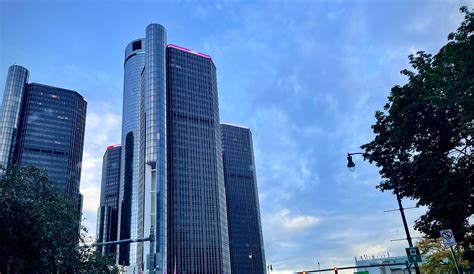 GM Renaissance Center : r/Detroit