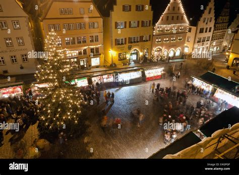 Christmas Market square by night in Rothenburg ob der Tauber, Germany Stock Photo - Alamy