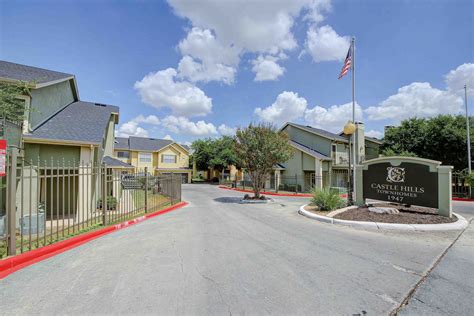 Castle Hills Townhomes | Apartments in San Antonio, TX