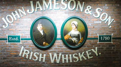 Jameson Distillery, experience whiskey tour - Dublin Citi Hotel