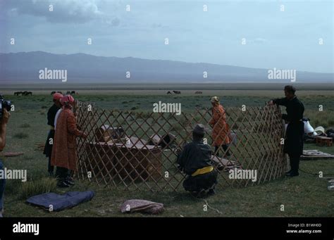 MONGOLIA Gobi Desert Stock Photo - Alamy