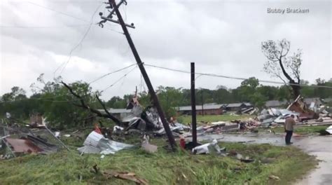 Deadly storms in South: 'Large and dangerous' tornadoes hit Texas ...