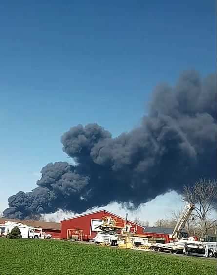 Large industrial fire continues to burn in Richmond, Indiana; thousands ...