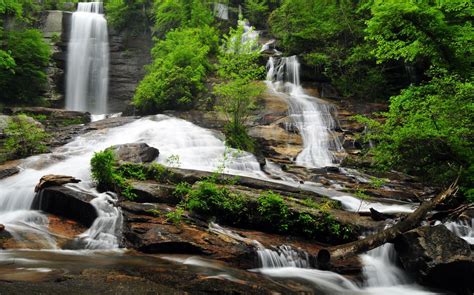 15 Amazing Waterfalls in South Carolina - The Crazy Tourist