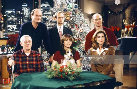 Behind the scenes Christmas shot. : r/Frasier