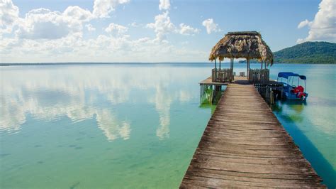 El Lago Petén Itzá - Bellezas Latinoamericanas (Petén, Guatemala)