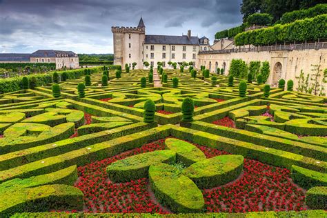 Chateaux, Gardens & Hotels of Loire Valley - Flower Magazine