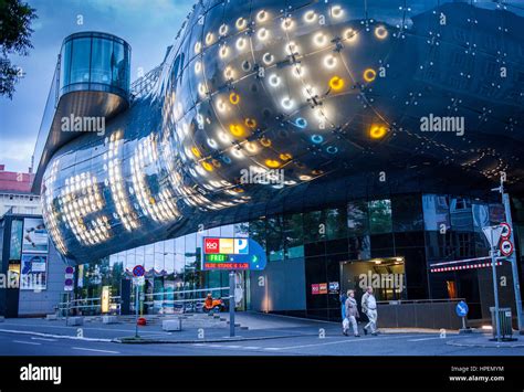 Kunsthaus, Graz Art Center Museum, Graz, Austria Stock Photo - Alamy