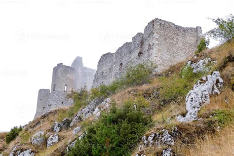 Rocca Calascio Castle 14786390 Stock Photo at Vecteezy