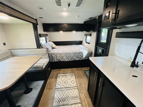 2022 FOREST RIVER CHEROKEE WOLF PUP BLACK LABEL 17JG - Good Sam RV Rentals